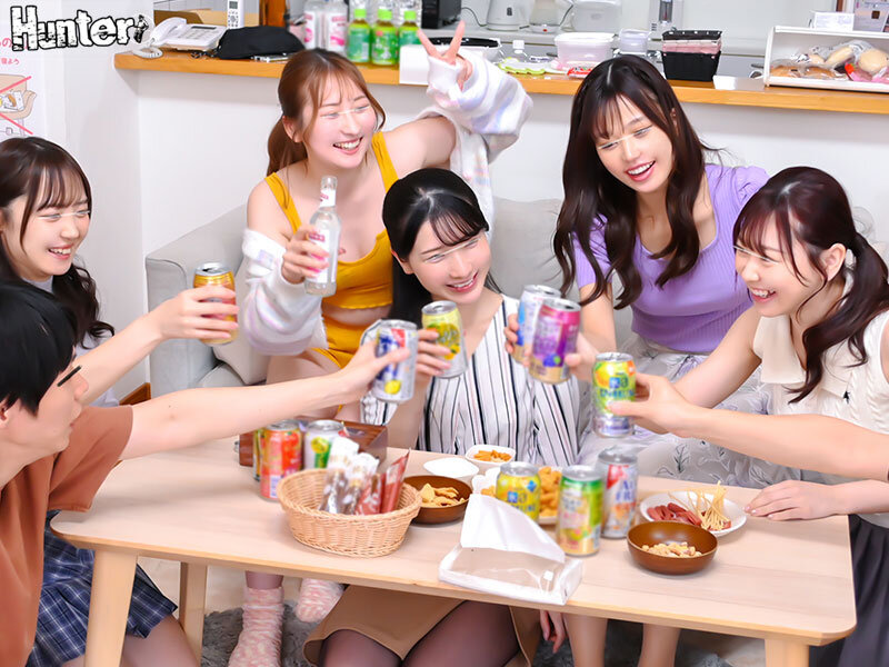 シェアハウス王様ゲーム！入居したら女子だらけ！このシェアハウスでは新しい人が入居すると歓迎会と称し、王様ゲームが行われる決まりが！住民同士の恋愛は厳禁だが、エッチな事なら問題なし！恋愛感情抜きでやりたい放題！ - サンプル画像 - 2