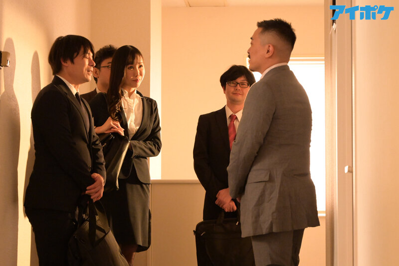 出張先相部屋NTR 絶倫の上司に一晩中何度もイカされ続けたキャリア女子社員 稲森美憂 - サンプル画像 - 1