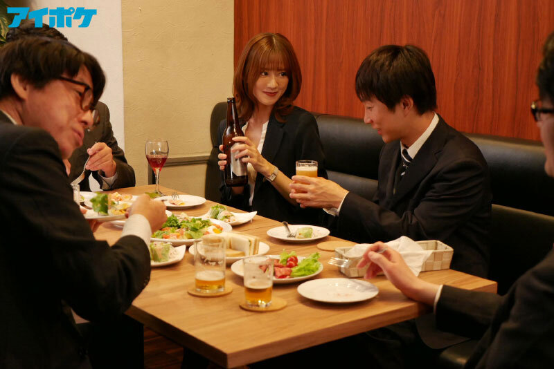 「ホテルで休憩しよっか？」 新入社員歓迎会で酔いつぶれた僕が会社の受付嬢に逆お持ち帰りされ朝まで精子搾り抜かれた一夜。 希島あいり - サンプル画像 - 2