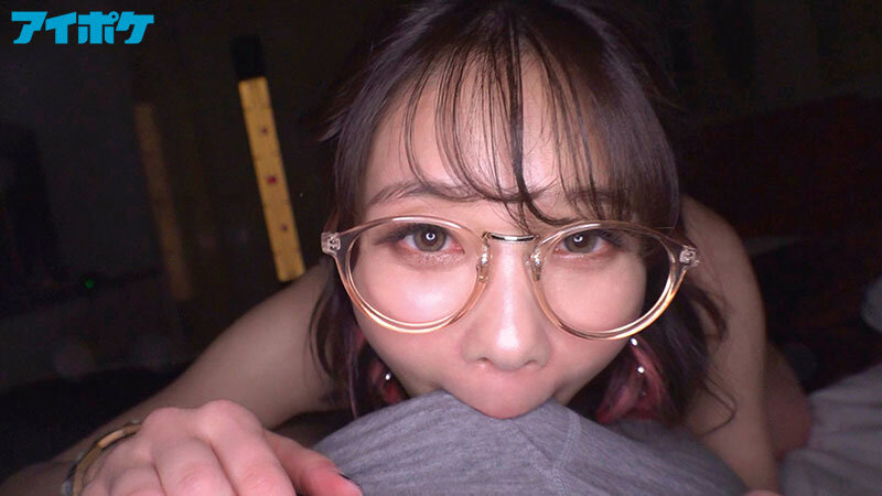ギャルはいつでもしゃぶりたいんだもん！！ ねぇ、いきなりだけどチ○ポ舐めてもイイですか？ 二葉エマ - サンプル画像 - 12