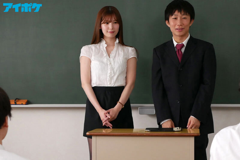 パンストマニアの標的になった美白美脚女教師 白肌の美脚ももと美尻！狂気的ストーカーの粘着孕ませ性交！！ 明里つむぎ - サンプル画像 - 1