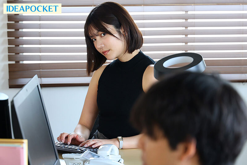 「奥さんより私の方がフェラ上手いよ」 社内の男性社員をシャブり寝取るフェラ好き女上司 楓カレン - サンプル画像 - 2