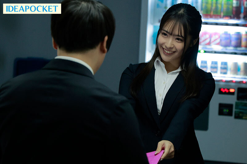 出張先が記録的豪雨で先輩上司と突然相部屋に…雨で濡れた身体に興奮した上司に襲われ朝まで9発のびしょ濡れ絶倫性交 長浜みつり - サンプル画像 - 1