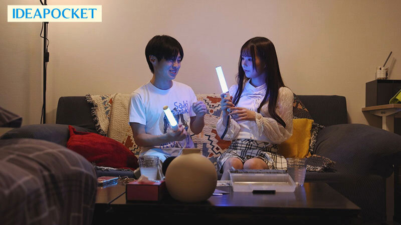 アイドルTO（トップオタク）だった僕が引退ライブ後にDM呼び出されガチ恋告白され 恋愛禁止の3年間禁欲した彼女に超甘々ラブラブで痴女られた2日間 佐々木さき - サンプル画像 - 3