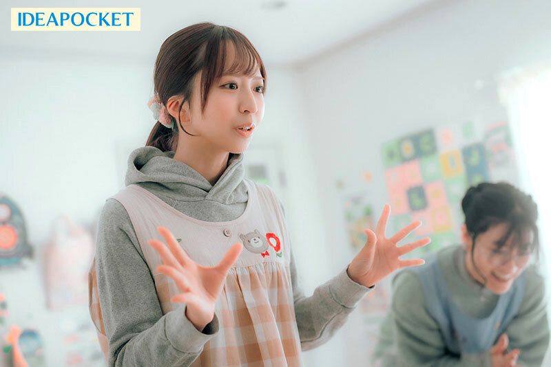 美人で優しい子供たちから人気の’つむぎ先生’AVデビュー 保育士で真面目だけどAV好きなむっつりで隠れMなんです… 永野紬 - サンプル画像 - 3