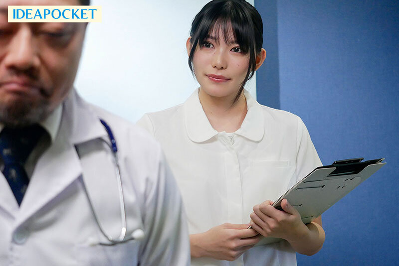 白衣の天使は深夜0時に跪く 美人で優しくて笑顔が素敵な僕の初恋の西田さんは消灯後にマゾ化するイカれた変態ナースでした。 西田瑞希 - サンプル画像 - 3