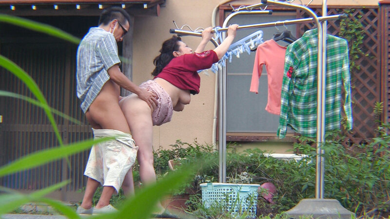 背後から熟乳人妻レ○プ - サンプル画像 - 15
