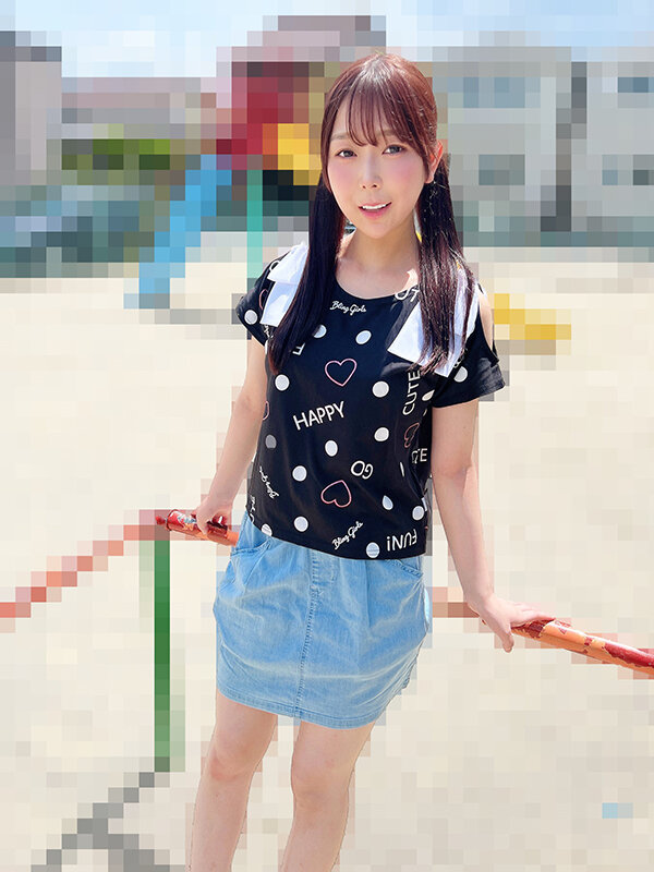 「ねぇおじさん、車で連れてってよ」華奢な色白ボディに薄ピンクの乳首 変態激キモおやじの絶倫肉棒に堕とされる… 久和原せいら - サンプル画像 - 2