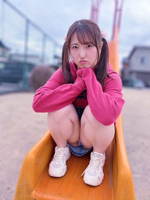 おじさんといっしょ。ママと喧嘩した家出○女のやわらかい隙間にぶち込んだオヤジ棒で覚醒した激潮噴射 山口由愛 - サンプル画像 - 1