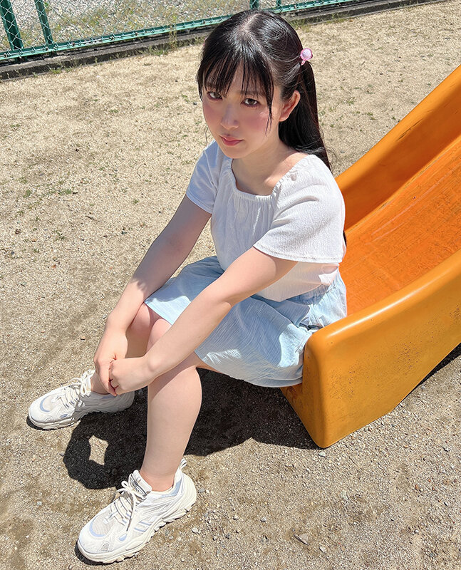 かどわかし。クラスで人気の純真無垢な女の子を激キモ中年オヤジがたぶらかし潮吹き＆抜きションするまで育成開発した性覚醒ドキュメント 真白ふわり - サンプル画像 - 2