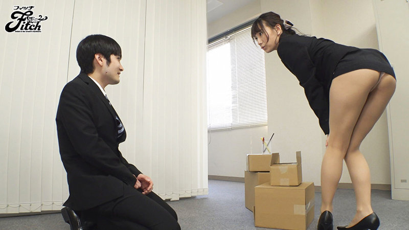 あざといお口で何が悪いの？オフィス内の男性社員と天然誘惑セックス！ 初川みなみ - サンプル画像 - 1