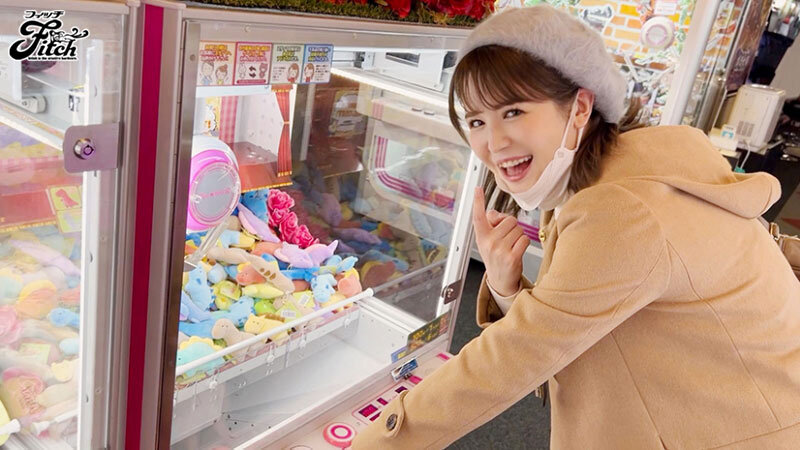 脱がせたら凄かった！同じ大学に通うえまちゃんは可愛い博多弁でイキまくる僕のチ○ポに従順な敏感巨乳美女 千鶴えま - サンプル画像 - 1