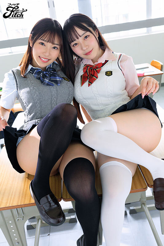 絶対領域美少女のW挑発寸止め ～魅惑のむっちり太ももに喰い込むニーハイ～ 高瀬りな さつき芽衣 - サンプル画像 - 18