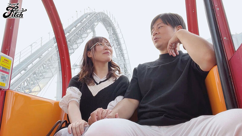 脱がせたら凄かった！会社の後輩の加奈ちゃんはオホ声でイキまくる僕のチ○ポに従順な変態地味巨乳 日下部加奈 - サンプル画像 - 2