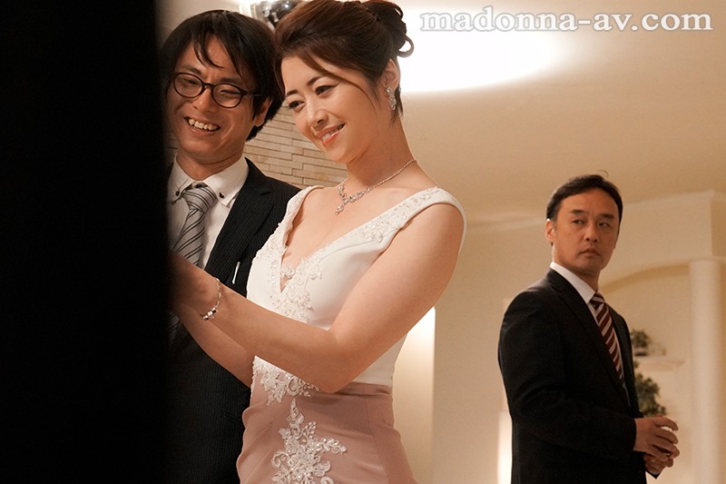 会社も、妻も、奪われた―。社長夫人NTR 北条麻妃 - サンプル画像 - 1