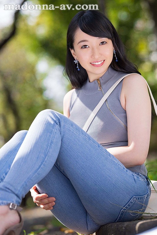 清楚に見えて1日5回オナニーをしても満たされない性欲オバケ 宮園咲良 30歳 AVデビュー！！ - サンプル画像 - 1