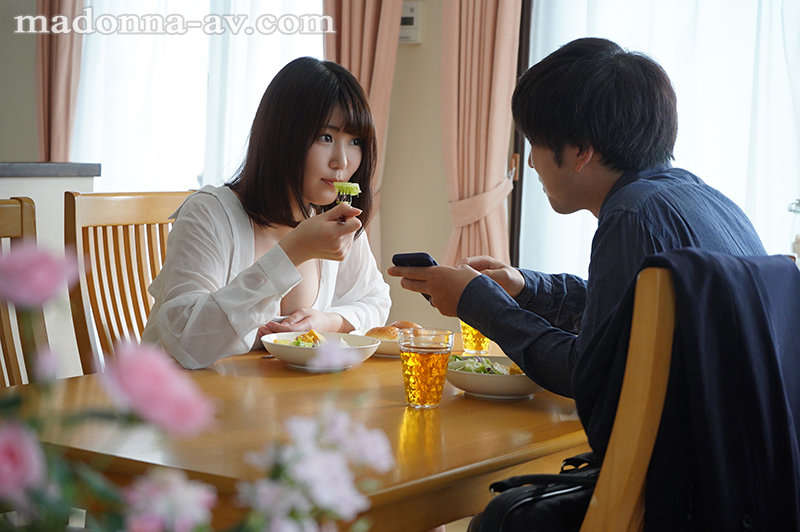 私は真夏のあの日から、元カレにハメ撮りされ続けて―。 消せない過去、崩れ去った平穏な日常。 児玉れな - サンプル画像 - 1