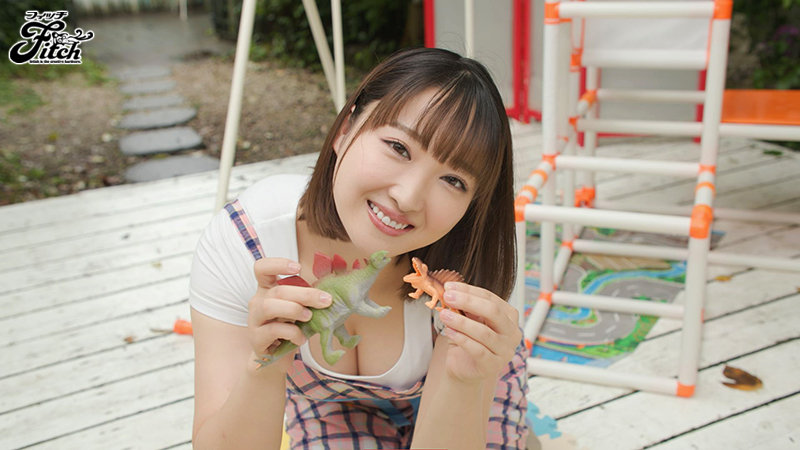 これからは仕事で子供たちに注意できないぐらい気持ち良過ぎて潮吹きお股がびっしょびしょ！ むっつりスケベだけど恥ずかしがり屋なオナニー大好きJカップ保母さんAVデビュー りこさん（仮） - サンプル画像 - 1