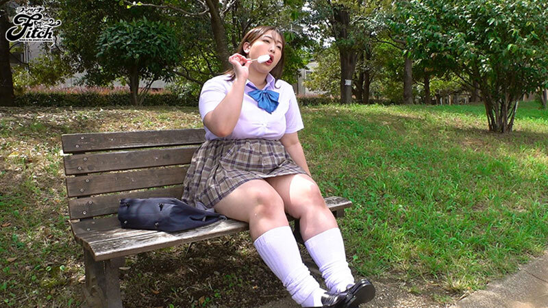 超むっちり爆乳J系はおしゃぶり盛り 中年教師の家に押しかけヤリ放題な淫交夏休み 藤沢麗央 - サンプル画像 - 2