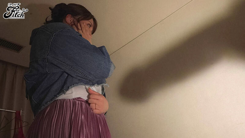 巨根黒人アスリートNTR ライトに映る衝撃のデカマラに身も心も奪われた豊満爆乳妻 夕季ちとせ - サンプル画像 - 4