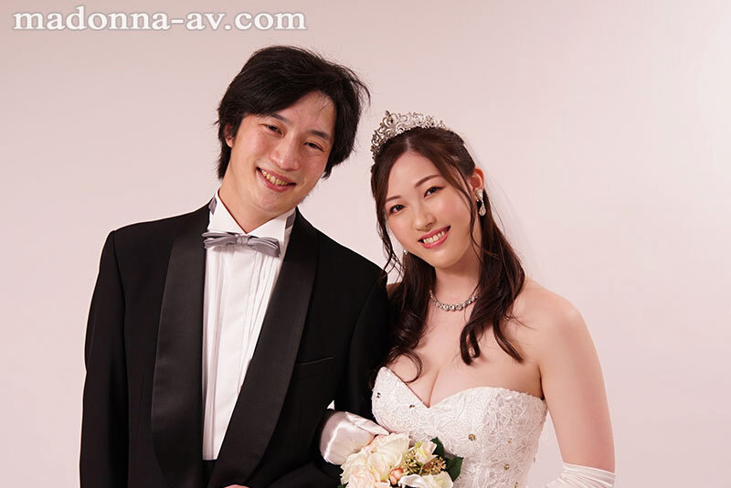 新婚旅行先で人妻に這い寄る指先…。 いいなりリゾートエステ調教 葉山さゆり - サンプル画像 - 2
