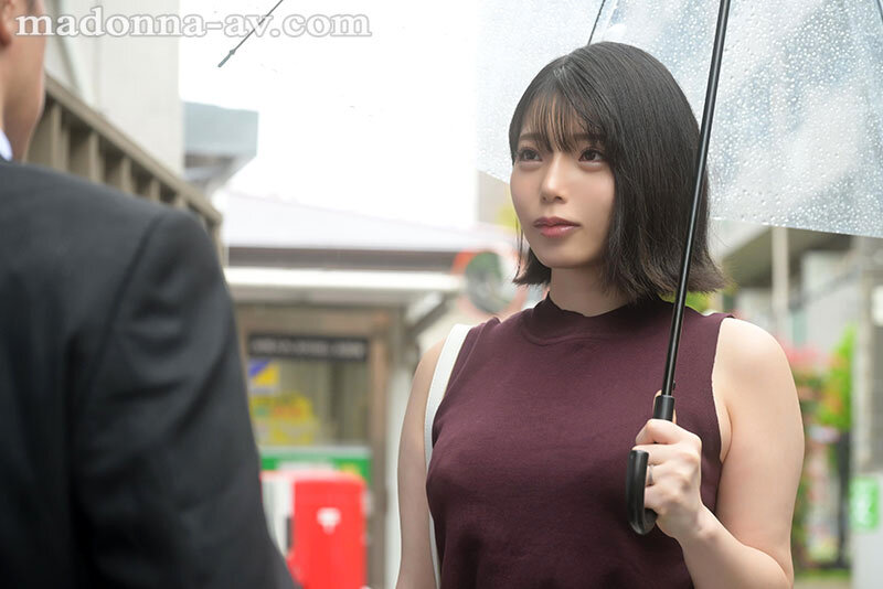 昔俺の事が好きだった地味な幼馴染が、色気漂う巨乳人妻に進化していたので、性欲が尽き果てるまで生ハメしまくった…。 九井スナオ - サンプル画像 - 1