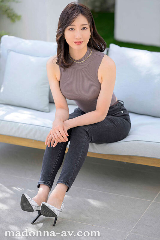 Madonna超大型専属 新人 小野りんか 34歳 AV DEBUT 圧倒的中毒性、脳裏に焼き付く美貌とエロス―。 - サンプル画像 - 4