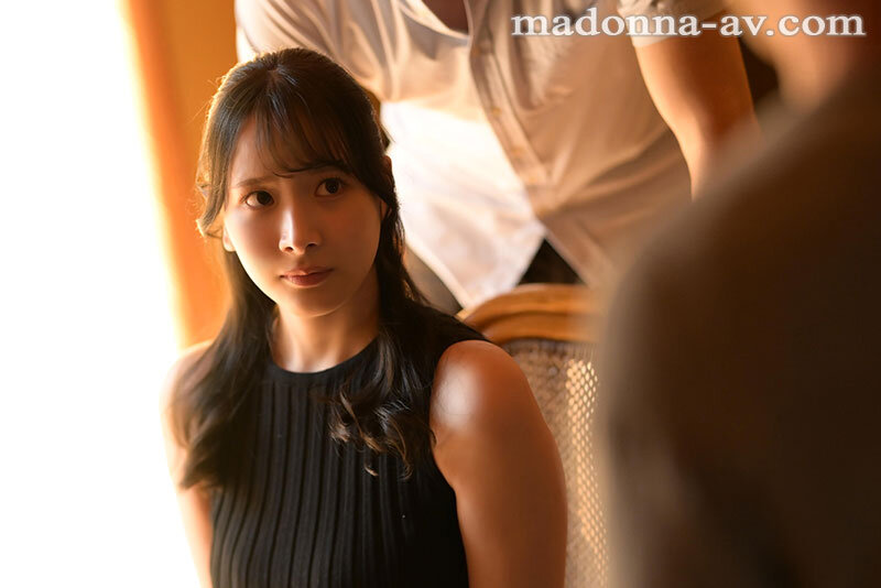 マドンナ専属 電撃移籍第2弾！！ 夫と子作りSEXをした後はいつも義父に中出しされ続けています…。 庵ひめか - サンプル画像 - 1