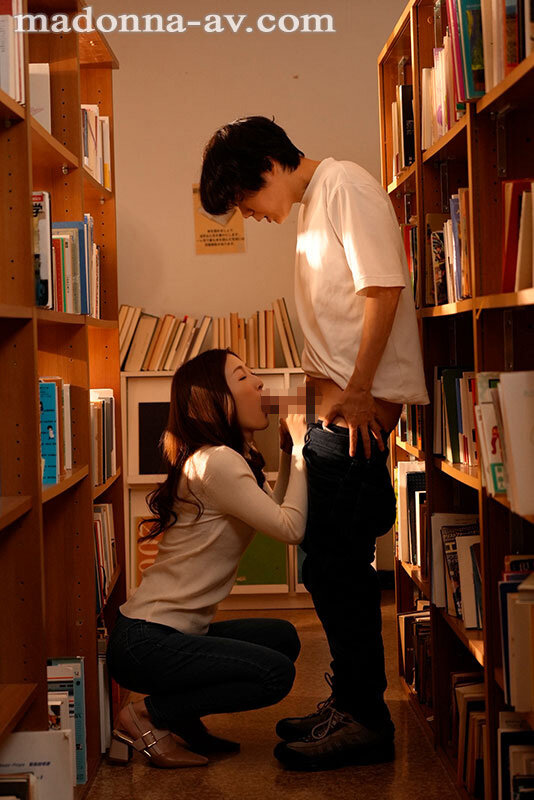夜間学校に通う‘ 人妻 ’同級生と時を忘れて求め合った青春やり直し性交ー。 今井栞菜 - サンプル画像 - 4