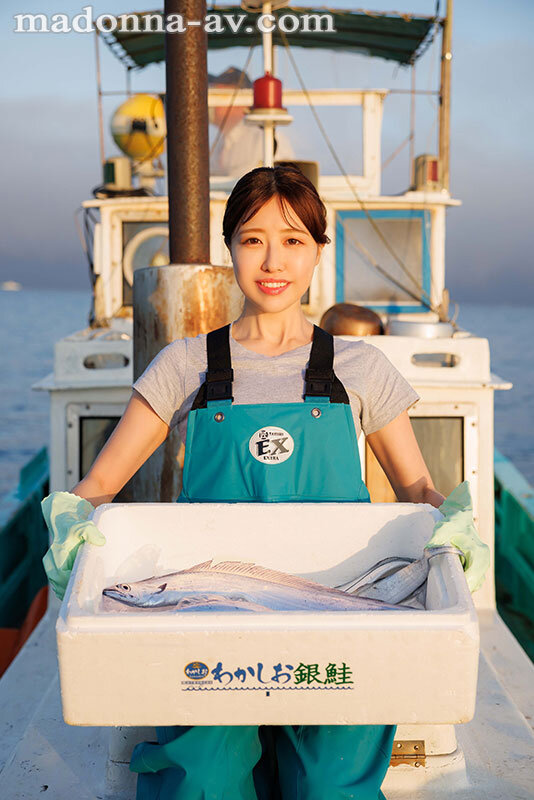 房総の海で出逢った。潮風を浴びた健康ボディ、’活きのイイ’地元妻―。 マドンナが見つけた、’海の幸’ 三好舞花 AVデビュー - サンプル画像 - 1