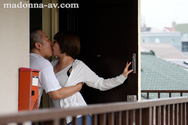 「全部私が受け止めてあげる」 冴えない中年オヤジの寂しさを埋める 全肯定人妻の身も心も蕩け堕ちる甘やかし性交 宍戸里帆 - サンプル画像 - 7