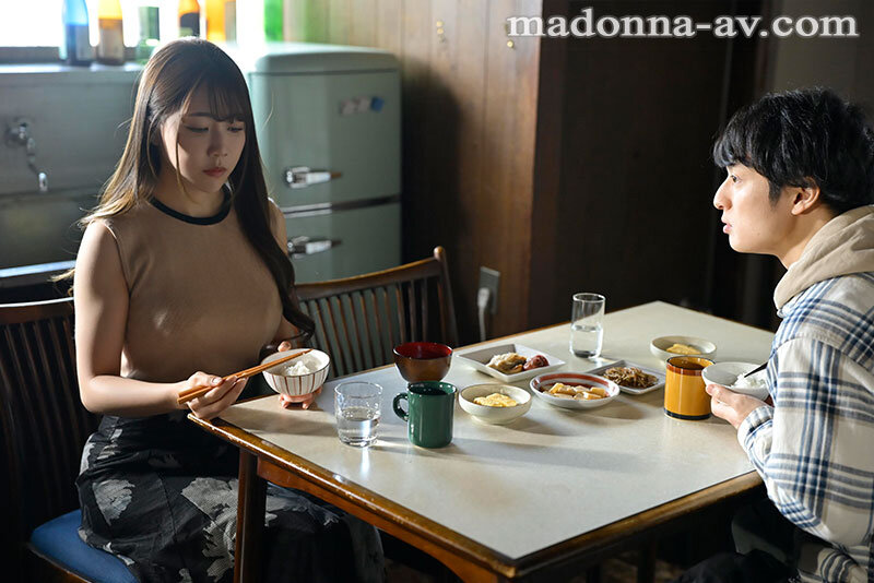 姑の陰湿な嫁いびりの果て―新しく出来た母・あおいさんは僕の眼前にて輪●されました。 一乃あおい - サンプル画像 - 1