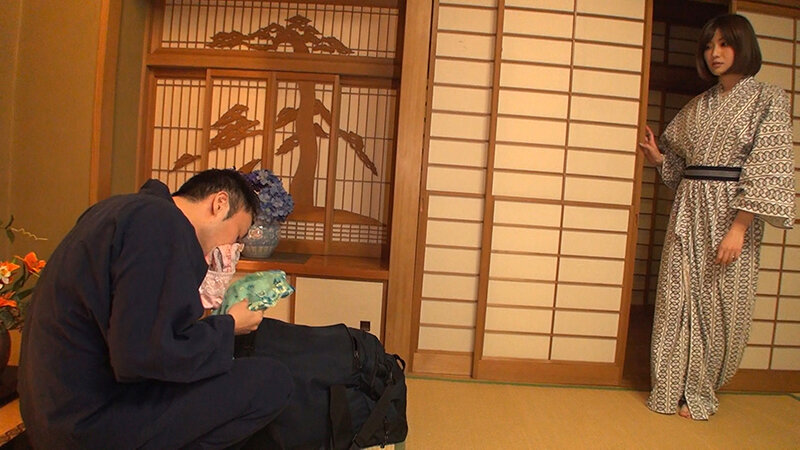 「おばさんの私が下着を盗まれるなんて…」5 自分を女として見てくれるというだけで人妻は発情してしまうので本当チョロい - サンプル画像 - 11