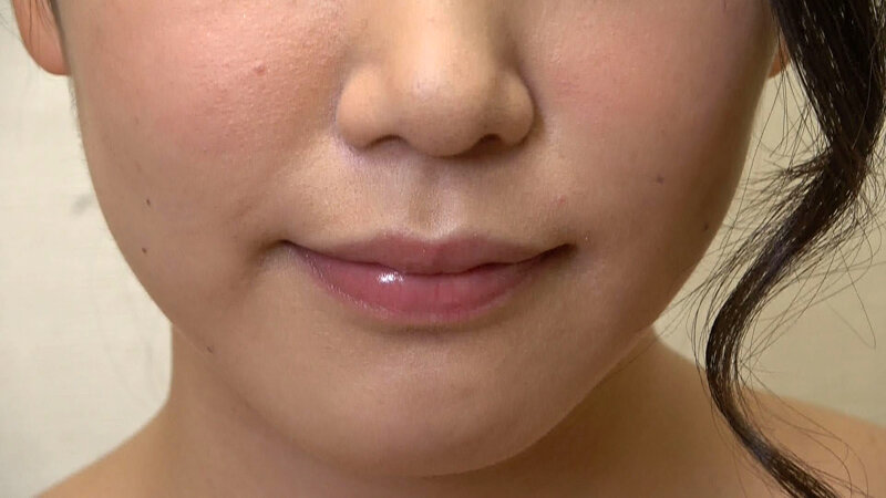 素人娘の全裸図鑑23 今時の女の子12名が恥らいながら脱衣していく様子をじっくり撮影した、変態紳士のためのヘアヌードコレクション - サンプル画像 - 9