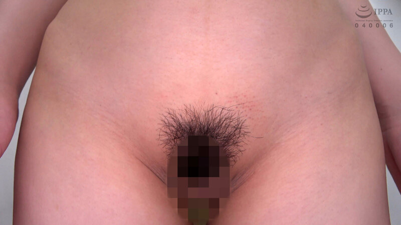 素人娘の全裸図鑑34 今時の女の子11名が恥らいながら脱衣していく様子をじっくり撮影した、変態紳士のためのヘアヌードコレクション - サンプル画像 - 14