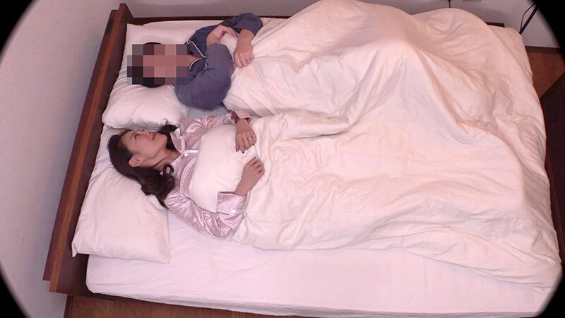 眠泊 みんぱく 実録盗撮民泊カップル昏●姦 宿泊名簿 File No.3 多田有花 - サンプル画像 - 6