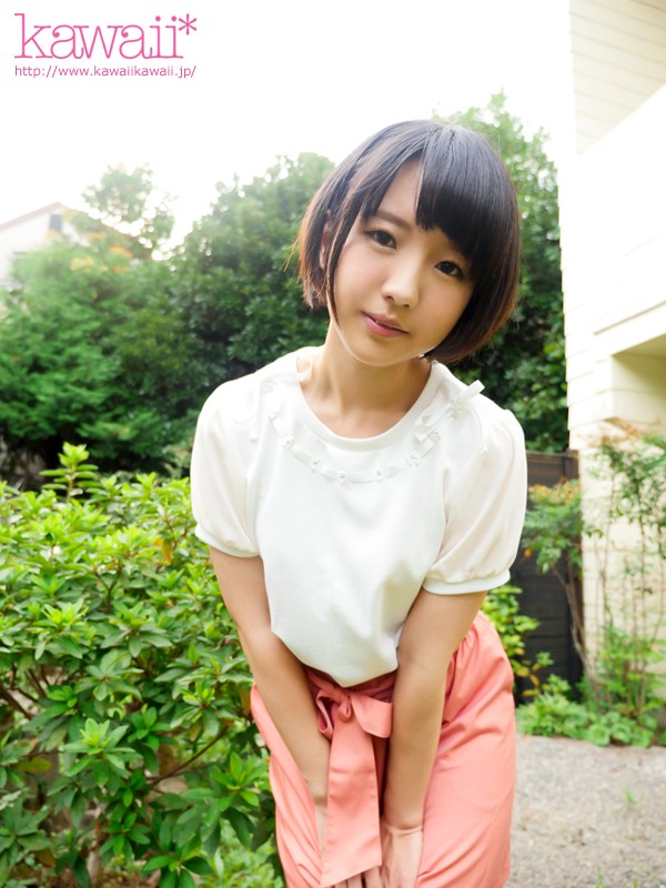 地方で発掘！1日12回オナニーしちゃう高学歴のパイパン絶倫少女がセックスしたくてしたくて自ら応募！ 1回限りのkawaii*出演！許可アリAV発売 美咲ヒカル - サンプル画像 - 2