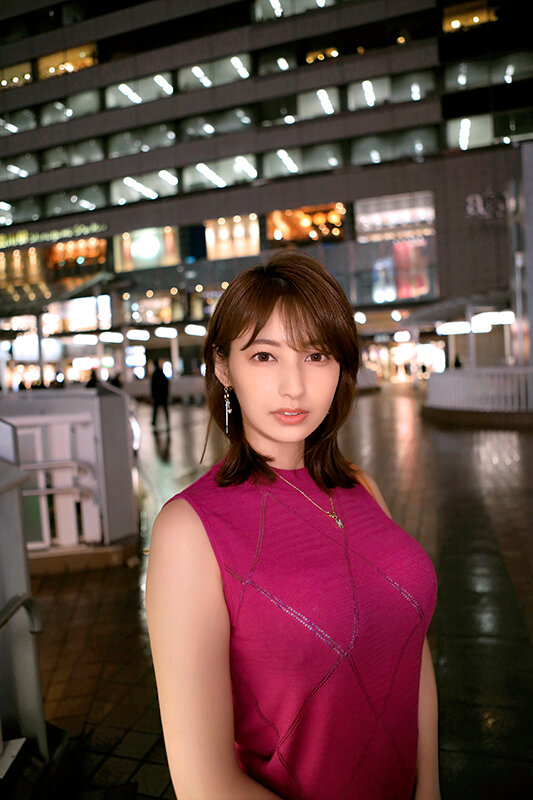 「貴方では気持ち良くなれないから…」淡白な夫とのSEXに不満を持つ美人妻たちが新調したTバックを履いてデカチンに泥●する - サンプル画像 - 1