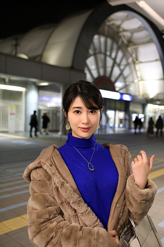 「貴方では気持ち良くなれないから…」淡白な夫とのSEXに不満を持つ美人妻たちが新調したTバックを履いてデカチンに泥●する - サンプル画像 - 15