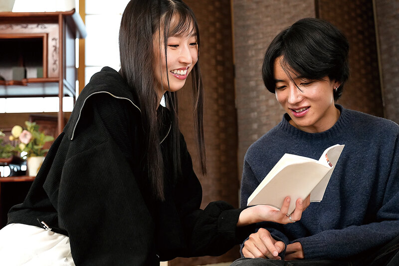 居候先のドえろい奥さんに翻弄される僕 藤咲紫 - サンプル画像 - 2