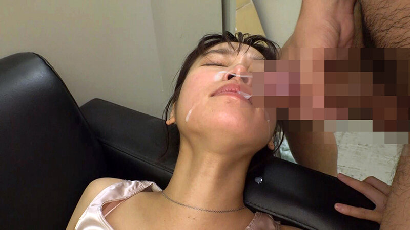 170cmの長身OLを社内痴●したら…実はむっつりスケベの言いなり娘だったのでそのまま輪●残業お願いしました！【長身精飲娘・美波さん23歳】 前田美波 - サンプル画像 - 19