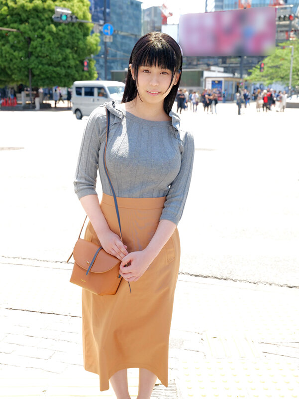 町役場地味子 脱いだら巨乳という衝撃 - サンプル画像 - 1
