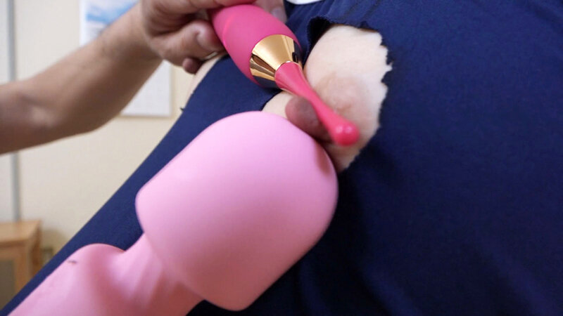 あどけない顔して乳頭長めピンコ勃ちの卑猥な乳首でごめんちゃい。淫乱すぎて困っている小娘に媚薬で白目ロンパリで逝きまくるぅ！ - サンプル画像 - 10