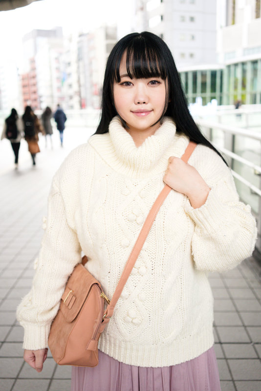 秋田のIカップ処女。新山みおりさん - サンプル画像 - 1