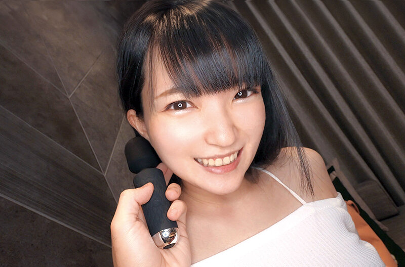 ホテルで兄妹2人きりになったら妹の発情が止まらなくなり、金玉がからっぽになるまでヤリまくった。 伊織ひなの - サンプル画像 - 3