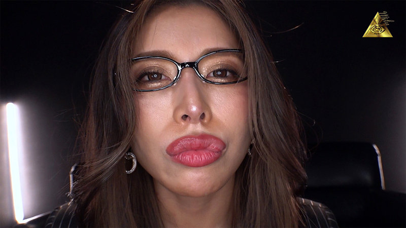 光沢パンストとレオタードで男を悩殺するエロ顔痴女 REMI - サンプル画像 - 6