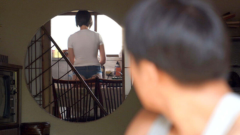 夏の日のNTR 十年ぶりに地元に帰って人妻になった元カノと再会 汗ダクで愛し合った思い出…。 九十九メイ - サンプル画像 - 1