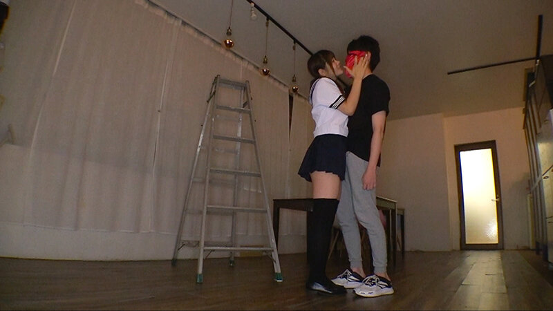 見つめて囁き密着誘惑 あざと可愛すぎる誘惑しまくりドスケベ小悪魔痴女子校生 美澄玲衣 - サンプル画像 - 16