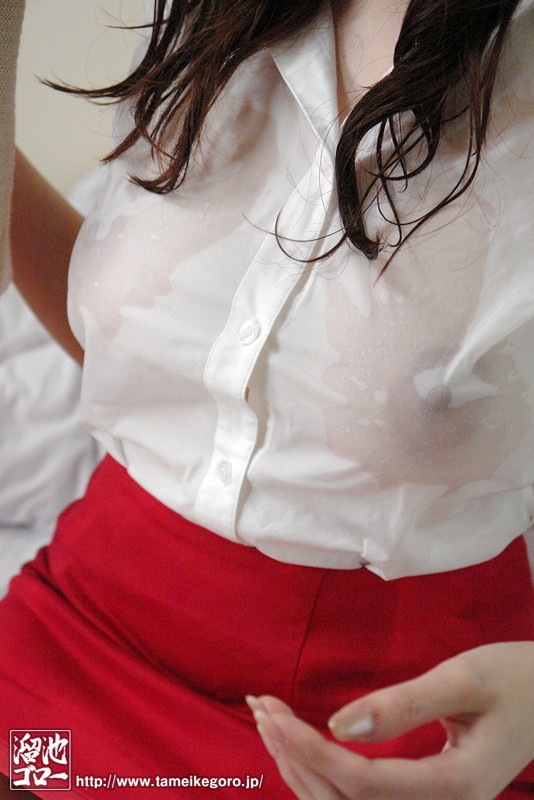 ノーブラで誘惑する欲求不満な巨乳人妻 JULIA - サンプル画像 - 6