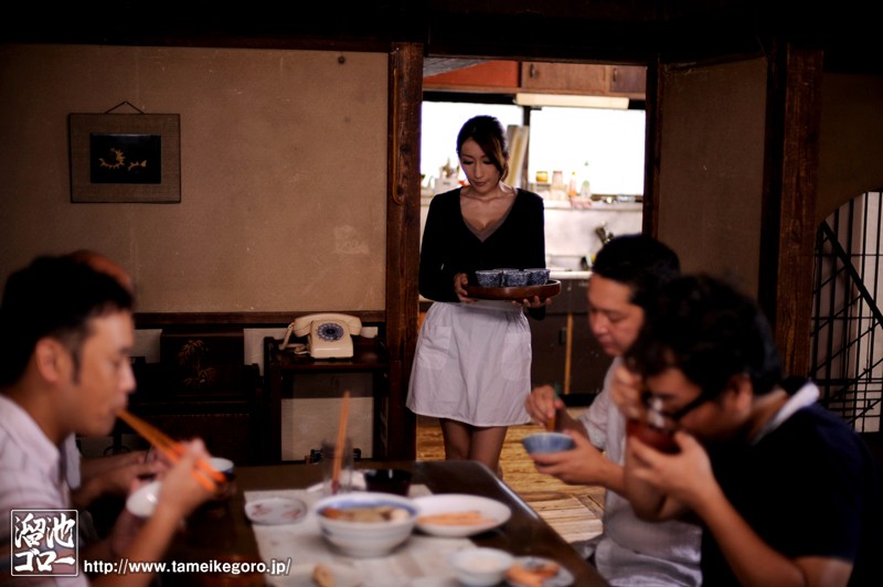 親族内輪● 意思とは逆の絶頂を与えられるまで幾度も輪●され続けました… JULIA - サンプル画像 - 2